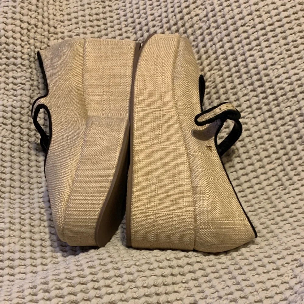 Larroude Beige Mary Jane Flats with Black Trim - Picture 7 of 10
